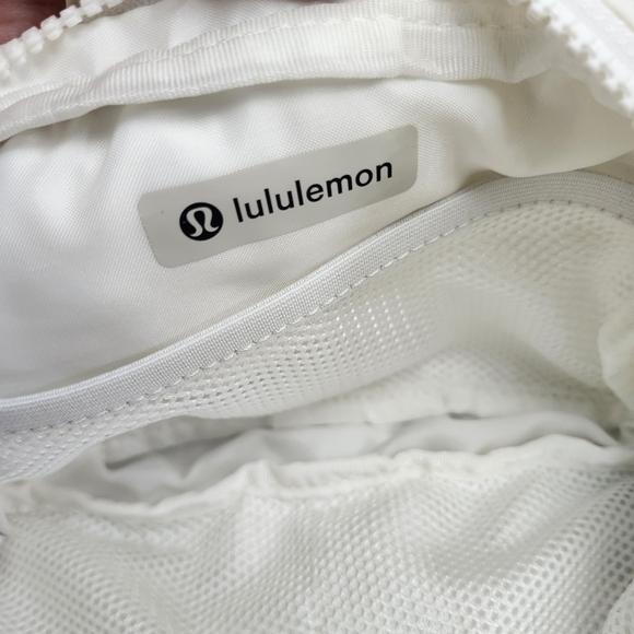 lululemon White Bag - Picture 7 of 7
